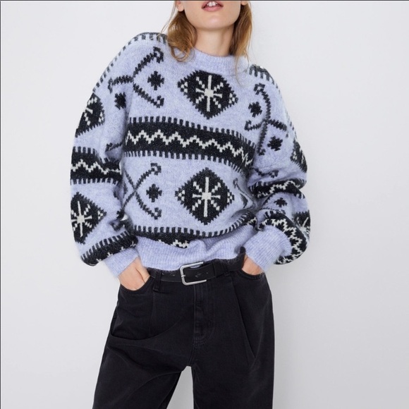Zara Sweaters - Zara NWT blue Aztec print sweater silver fleck M